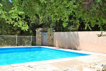 Maison de vacances pour 2 personnes, avec piscine et jardin en Ardèche