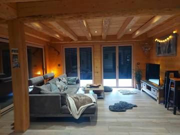 Gîte pour 10 Personnes dans Montcusel, Parc naturel régional du Haut-Jura, Photo 1