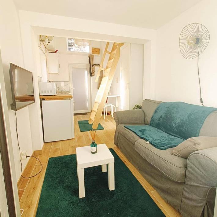 Gîte pour 2 personnes, avec terrasse et vue dans Uckange