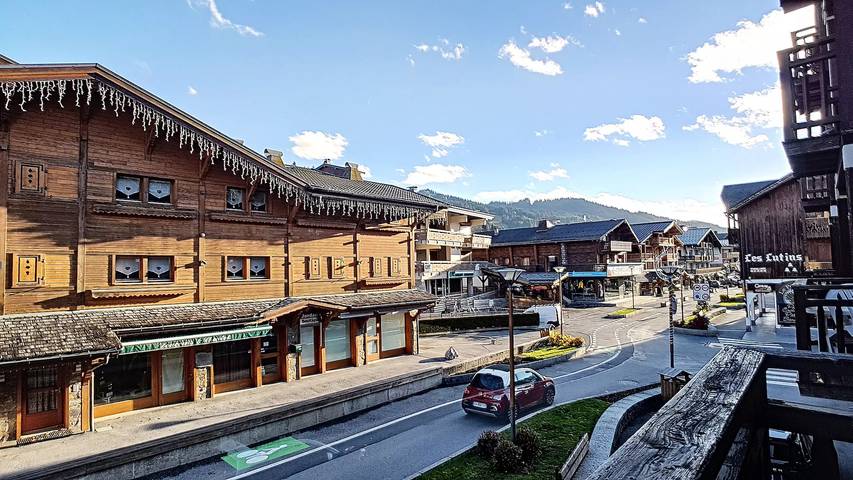 Gîte pour 4 personnes, avec balcon dans Office De Tourisme Des Gets - 2