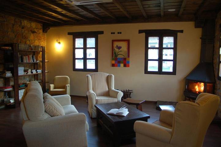 Hotel para 4 personas, con Terraza y Jacuzzi además de Jardín y Vistas en Felechosa - 3