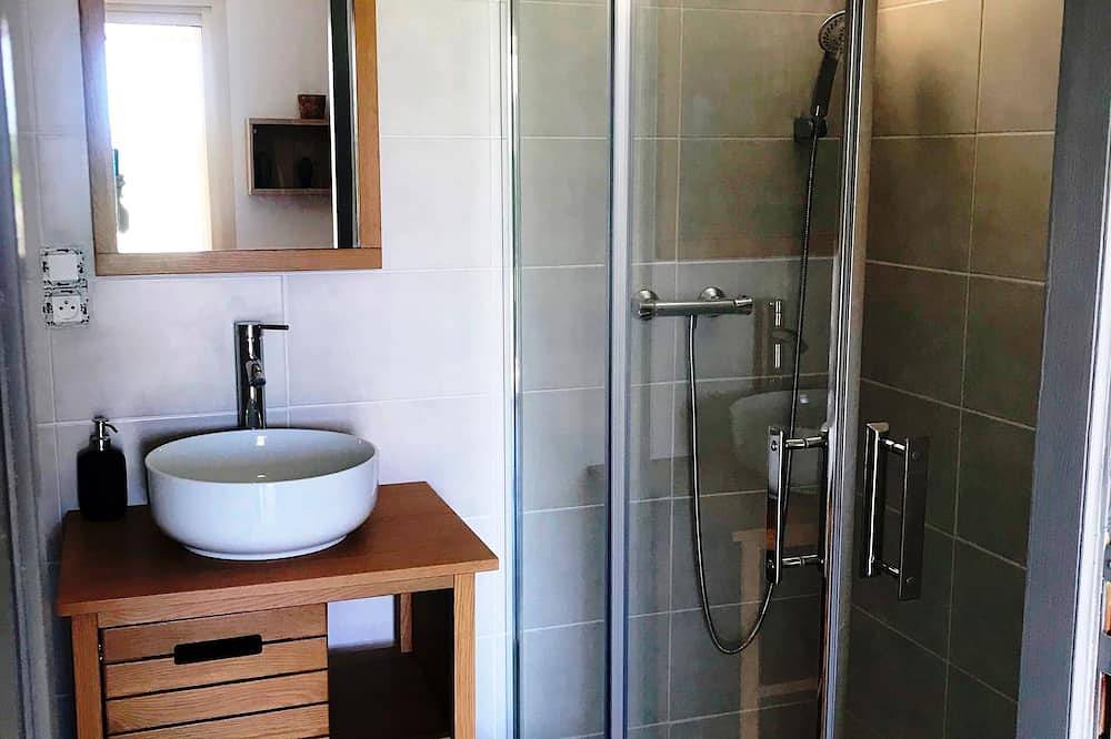 Escattou : with swimming pool, private garden in a quiet area in Saint-Etienne d'Escattes, Souvignargues