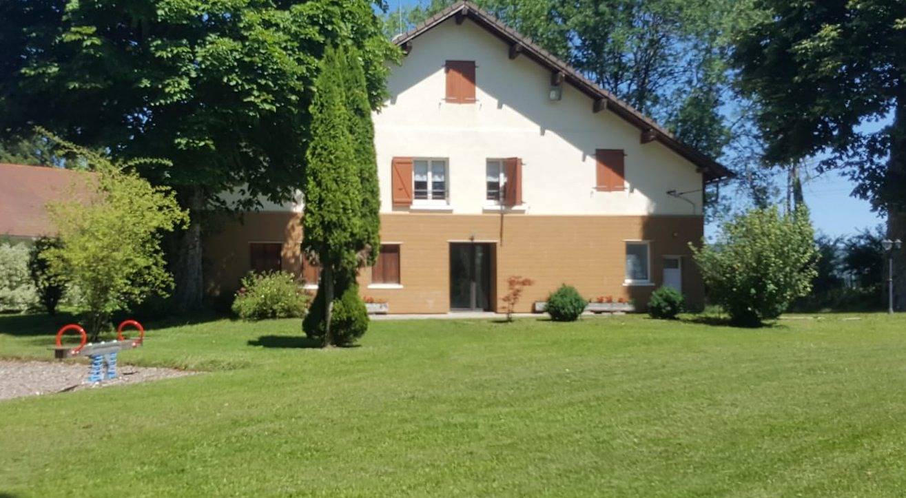 Appartement entier, Appartement "Les Frênes" - Gîtes de charme Les Marronniers in Marigny (Jura), Jura Francais