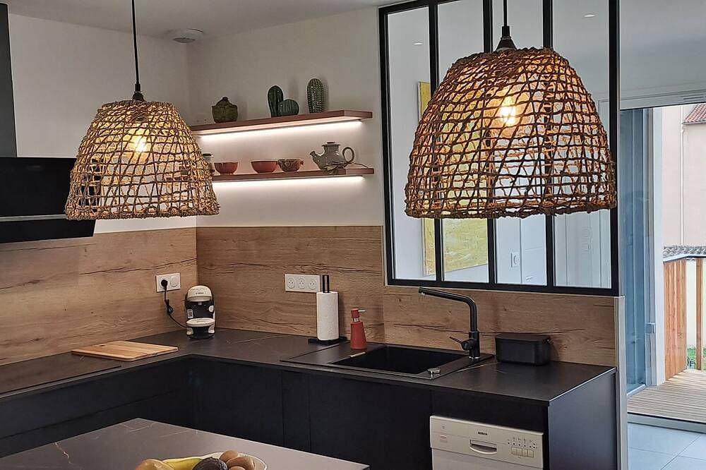 Entire apartment, Lovely apartment for 2, ideally located in Figeac, very nice amenities. in Figeac, Lot