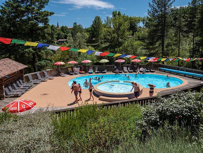 Camping pour 4 personnes, avec Bassin pour enfant et Sauna