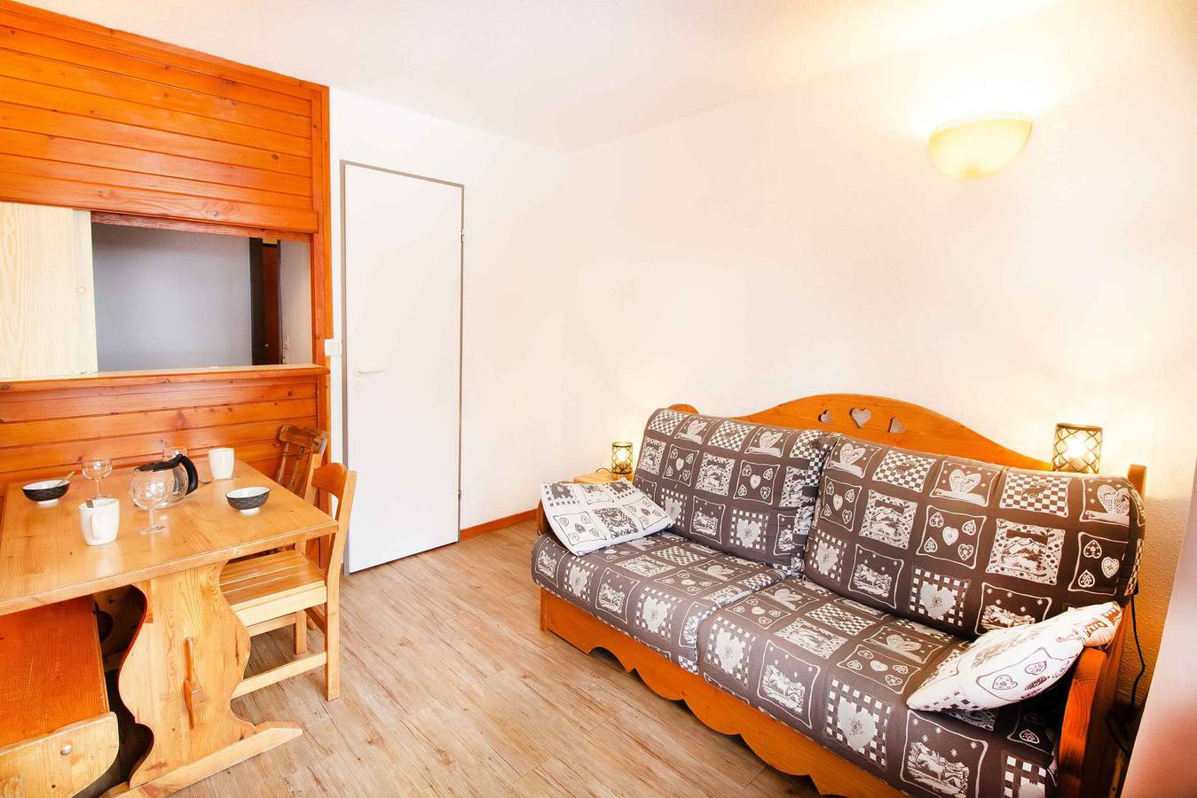 Estudio entero, In the heart of the resort, at the foot of the slopes - Thaa25 in Valfréjus, Modane