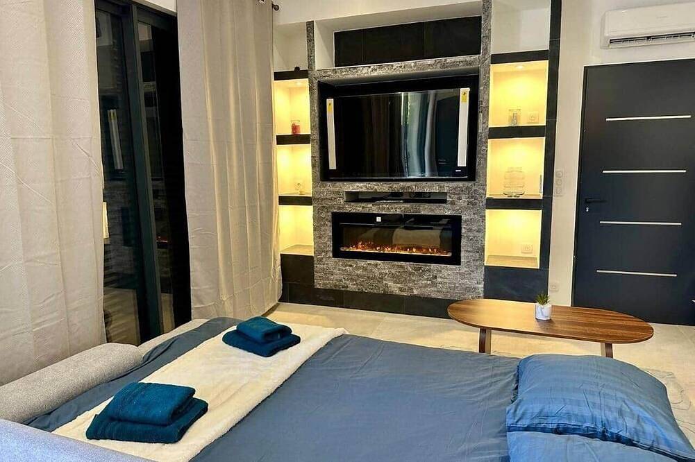 Eden-charming 1-bedroom apt with terrace near Aix-Eguilles in Ventabren, Mittelmeerküste (Frankreich)
