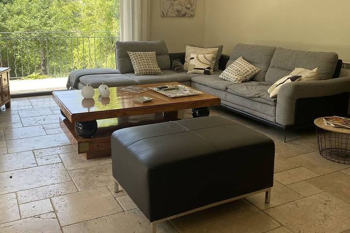 Gîte pour 8 personnes, avec jardin à Rognes - 2