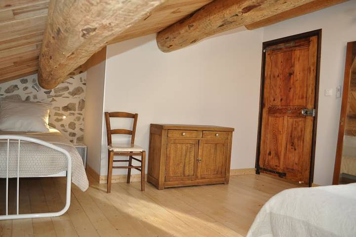 Location de vacances pour 8 personnes, avec terrasse et jardin, animaux acceptés à Noyers-sur-Jabron - 3