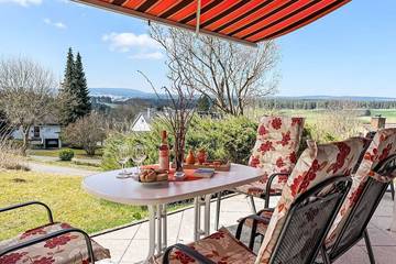Ferienhaus für 4 Personen, mit Terrasse in Dittishausen