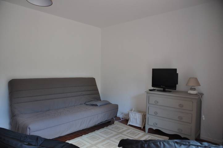 Location de vacances pour 4 personnes, avec terrasse et jardin dans Golf de la Méjanne - 4