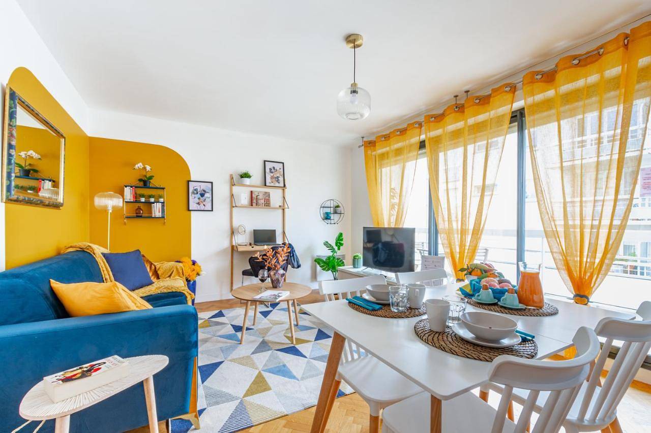 Appartement entier, Artémis by Kleidos -10 min des jardins du chateau de Versailles avec parking in Le Chesnay, Yvelines