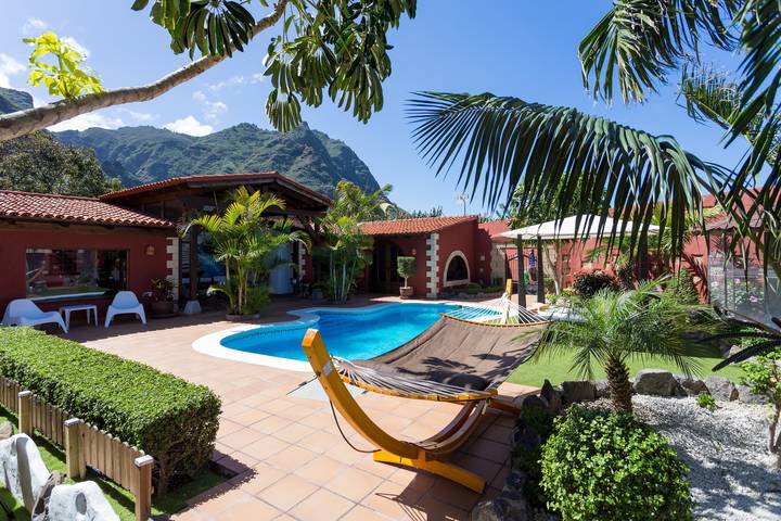 Casa rural para 10 personas, con piscina y jardín, Familias con niños en Los Silos - 2