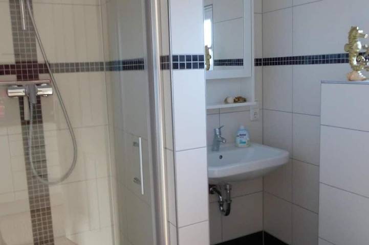 Ferienhaus für 2 Personen, mit Sauna und Terrasse sowie Garten in Hohenkirchen - 3