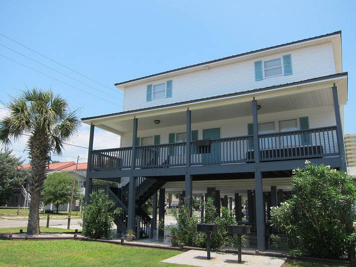 Vacation rental for 20 people, with pool and balcony in North Myrtle Beach