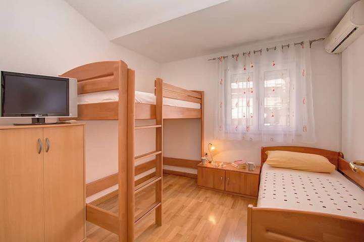 Appartement entier, Luxury Penthouse with sea views and fabulous terrace in Trogir, Čiovo