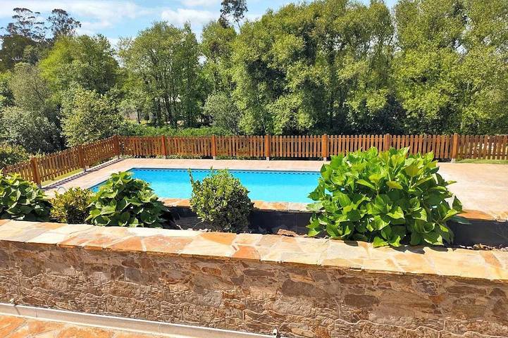 Ferienwohnung für 5 Personen, mit Pool und Balkon sowie Garten - 1