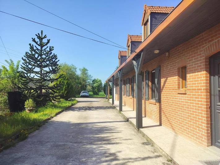 Gîte pour 3 personnes, avec Jardin et Vue dans Bouvignies