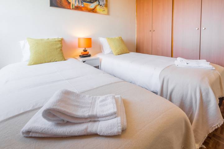Gîte pour 4 personnes, avec Balcon à Estoril - 3