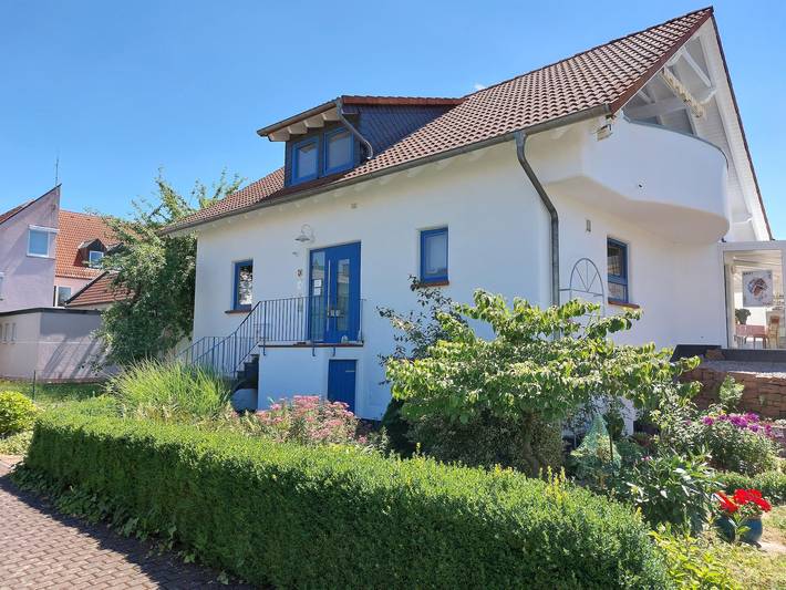 Vakantiewoning voor 4 personen, met Terras en Uitzicht op het meer in Lahntal