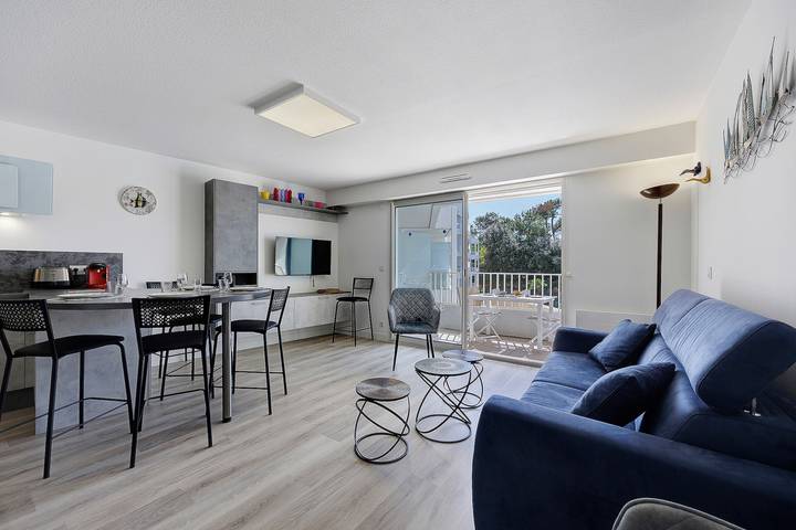Appartement entier, Appartement 'Olympe 325' avec piscine partagée, balcon et Wi-Fi in Château-d'Olonne, Les Sables-d'Olonne