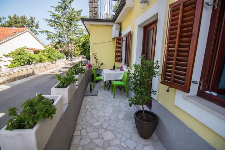 Ferienwohnung für 2 Personen, mit Balkon/Terrasse in Mali Lošinj