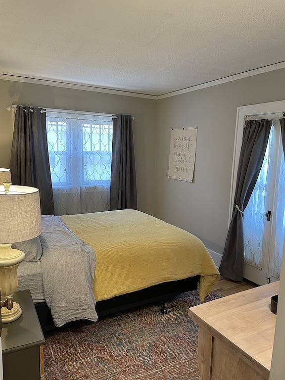 Charming 3 bed 1 bath home. 1 block to St. Mary's. 10 min walk to Mayo downtown. in Rochester (MN), Olmsted County