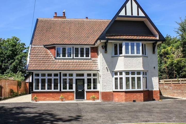 Holiday rental for 15 people, with garden in Burnham on Sea & Highbridge