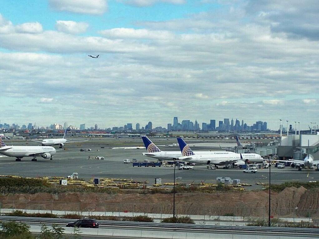 Ganze Wohnung, Free Parking 30% Off! Prime Area Near Nyc & Ewr, 98 Walk score in Newark, Essex County (NJ)