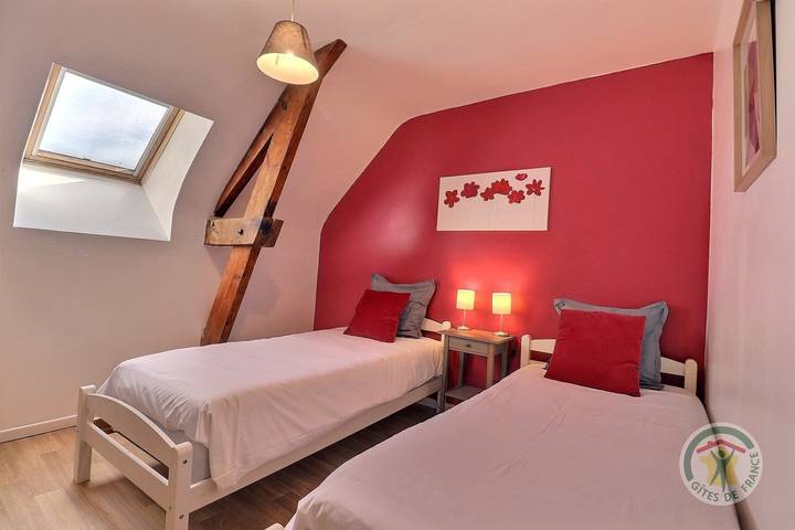 Gîte pour 6 personnes, avec jardin à Roz-sur-Couesnon - 4