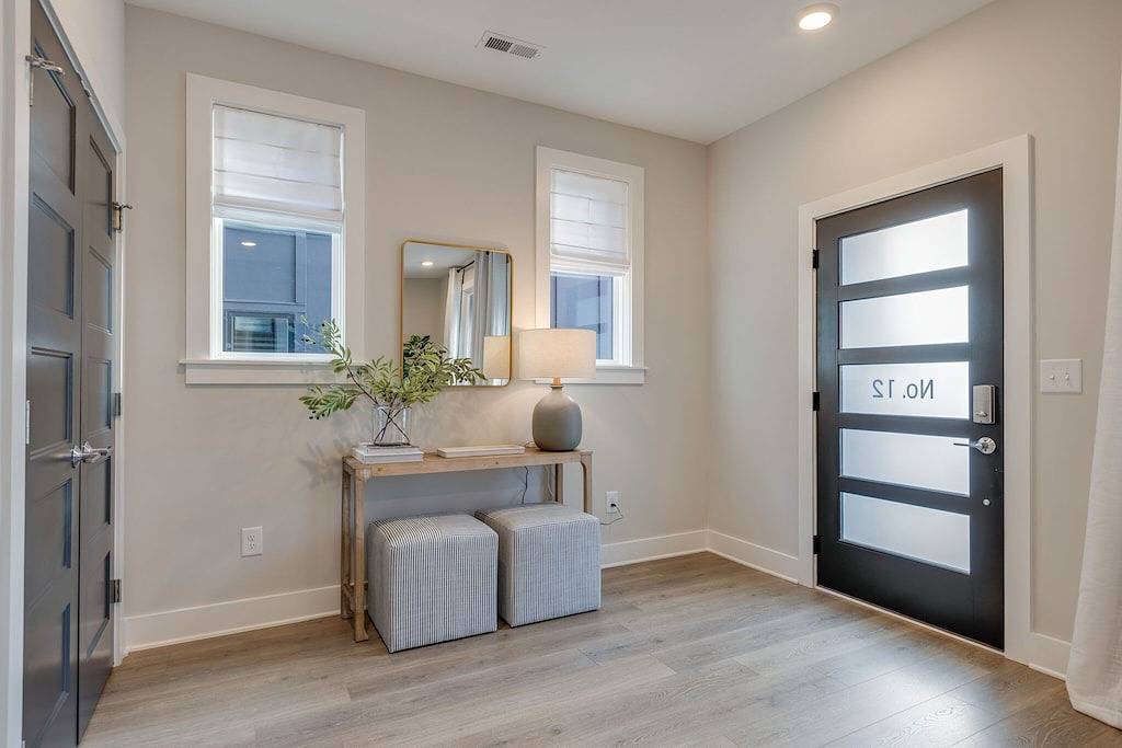 Modern+Organic Home 3 miles from Downtown & Broadway - Private Balcony & Patio in Nashville, Tennessee