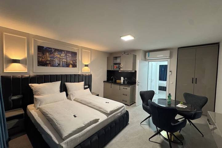 Ferienhaus für 13 Personen, mit Balkon in Bonn