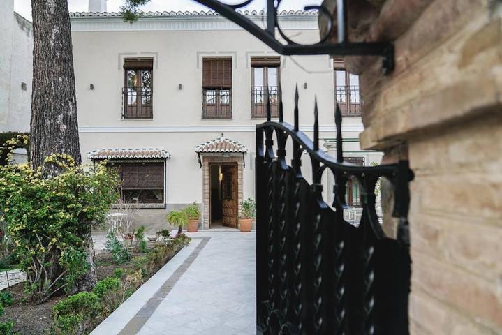 Albergue para 3 personas, con Terraza además de Jardín y Vistas en Vega de Granada - 2