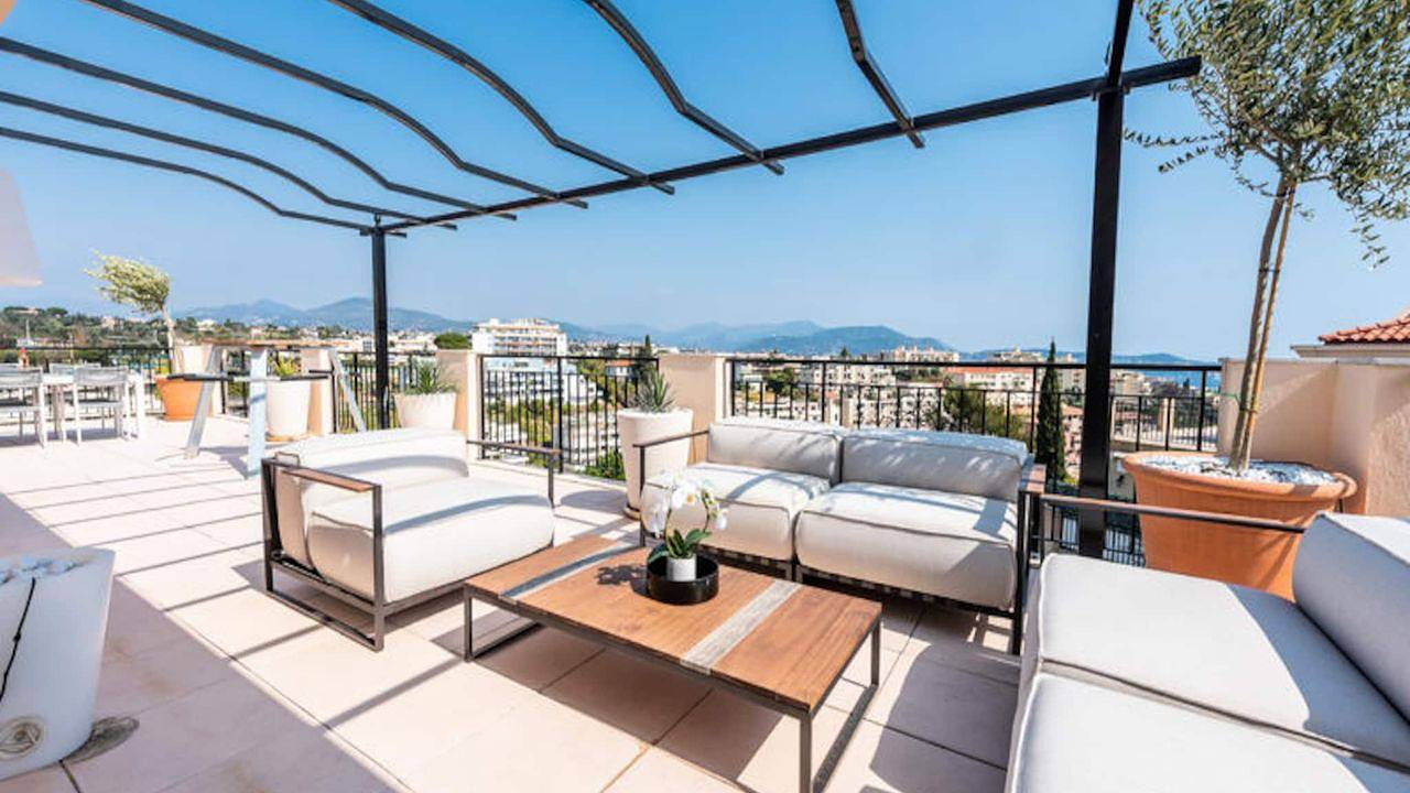 Entire holiday apartment, Ferienwohnung für 6 Personen (120 m²) in La Lanterne in Nice (France), Nice region