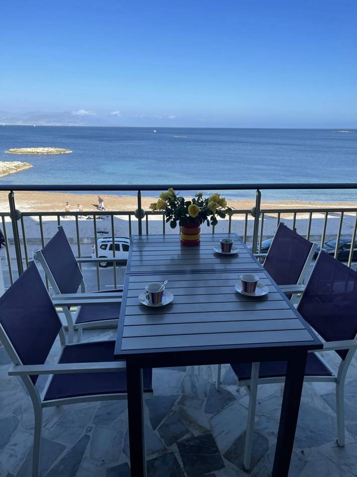 Ferienwohnung für 4 Personen, mit Balkon und Terrasse sowie Pool in Antibes - 3