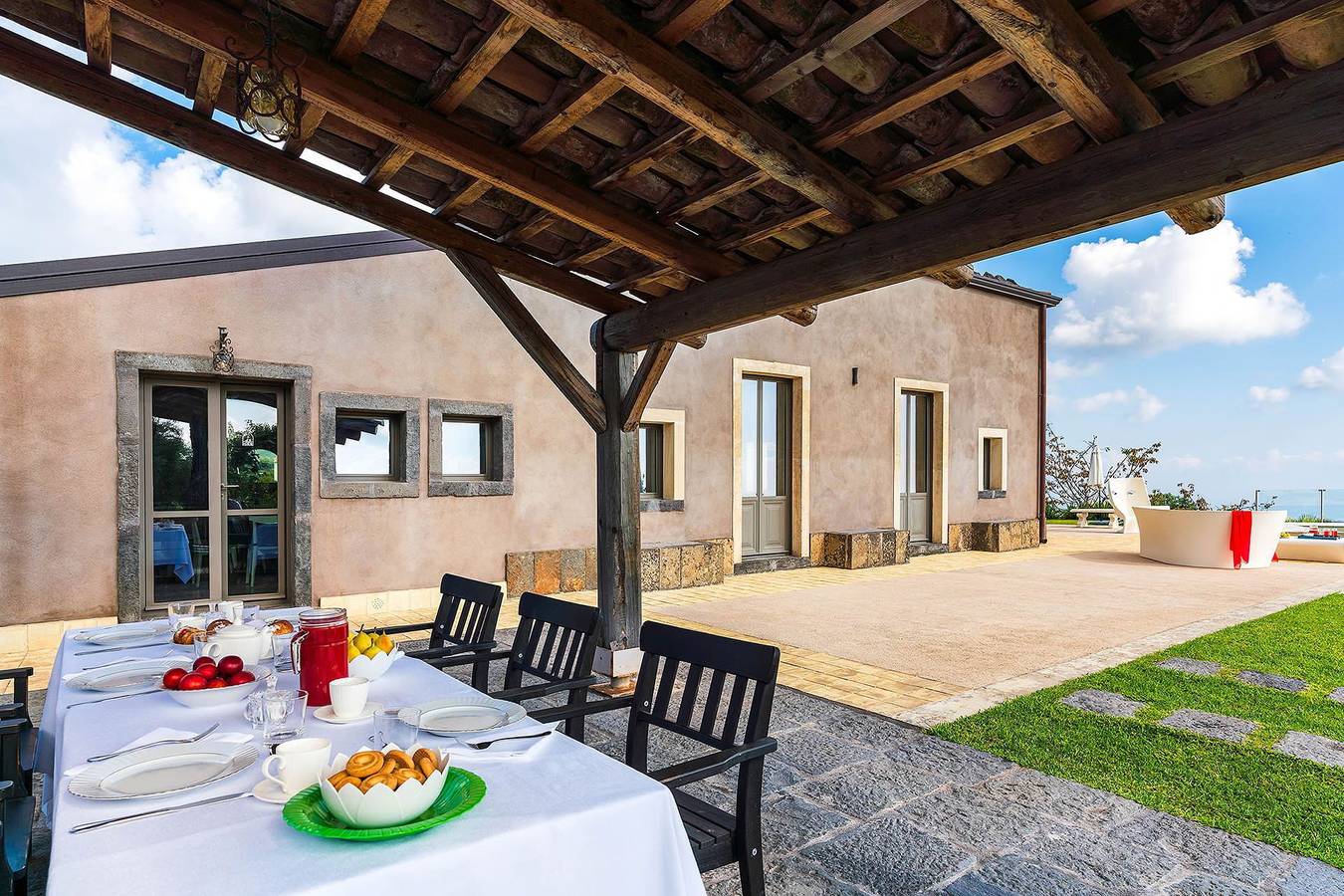 Villa Magical Tower in Zafferana Etnea, Etna