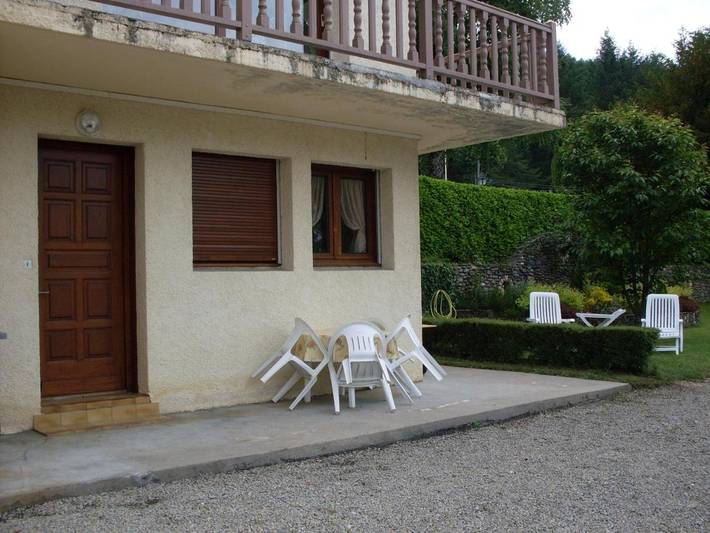 Gîte pour 2 personnes, avec terrasse dans Saint-Geniez-d'Olt-et-d'Aubrac - 4