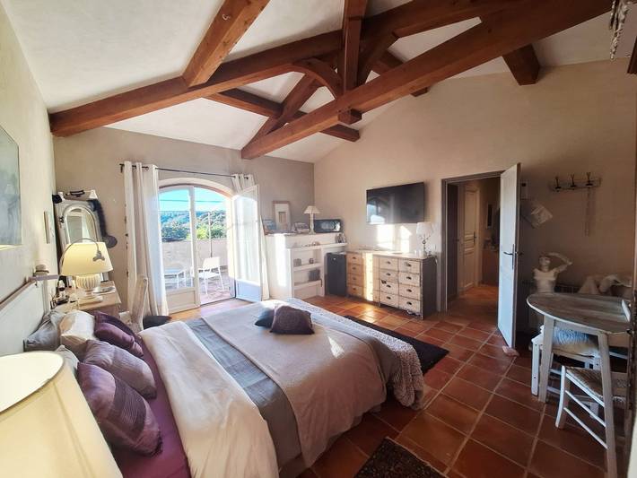 Chambre d’hôte pour 3 personnes, avec jardin, animaux acceptés dans le Var - 3