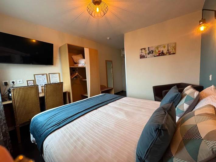 Hôtel pour 2 personnes, avec jacuzzi ainsi que jardin et sauna, animaux acceptés à Montmarault - 3