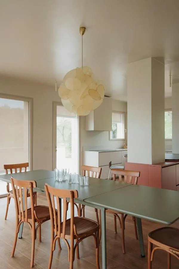 Casa de vacaciones para 9 personas, con terraza además de jardín y piscina - 1