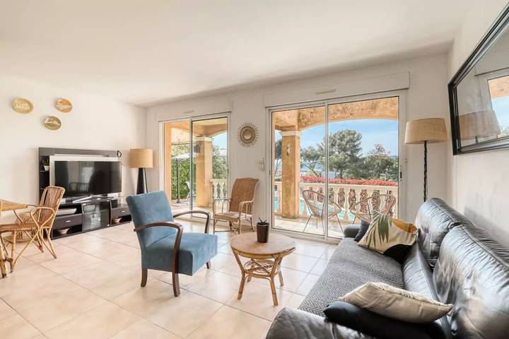 Villa für 7 Personen, mit Pool und Ausblick sowie Garten in Bormes-les-Mimosas - 3