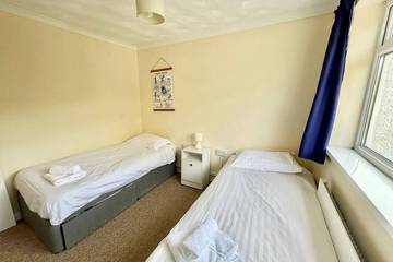 Glamping for 4 People in Swansea region, Photo 3