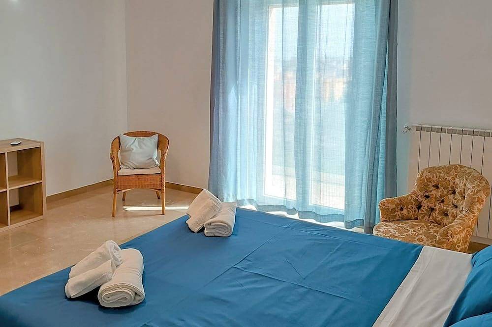 Entire apartment, Apartment with panoramic view, 5 minutes from the historic center of Putignano in Putignano, Bari Province