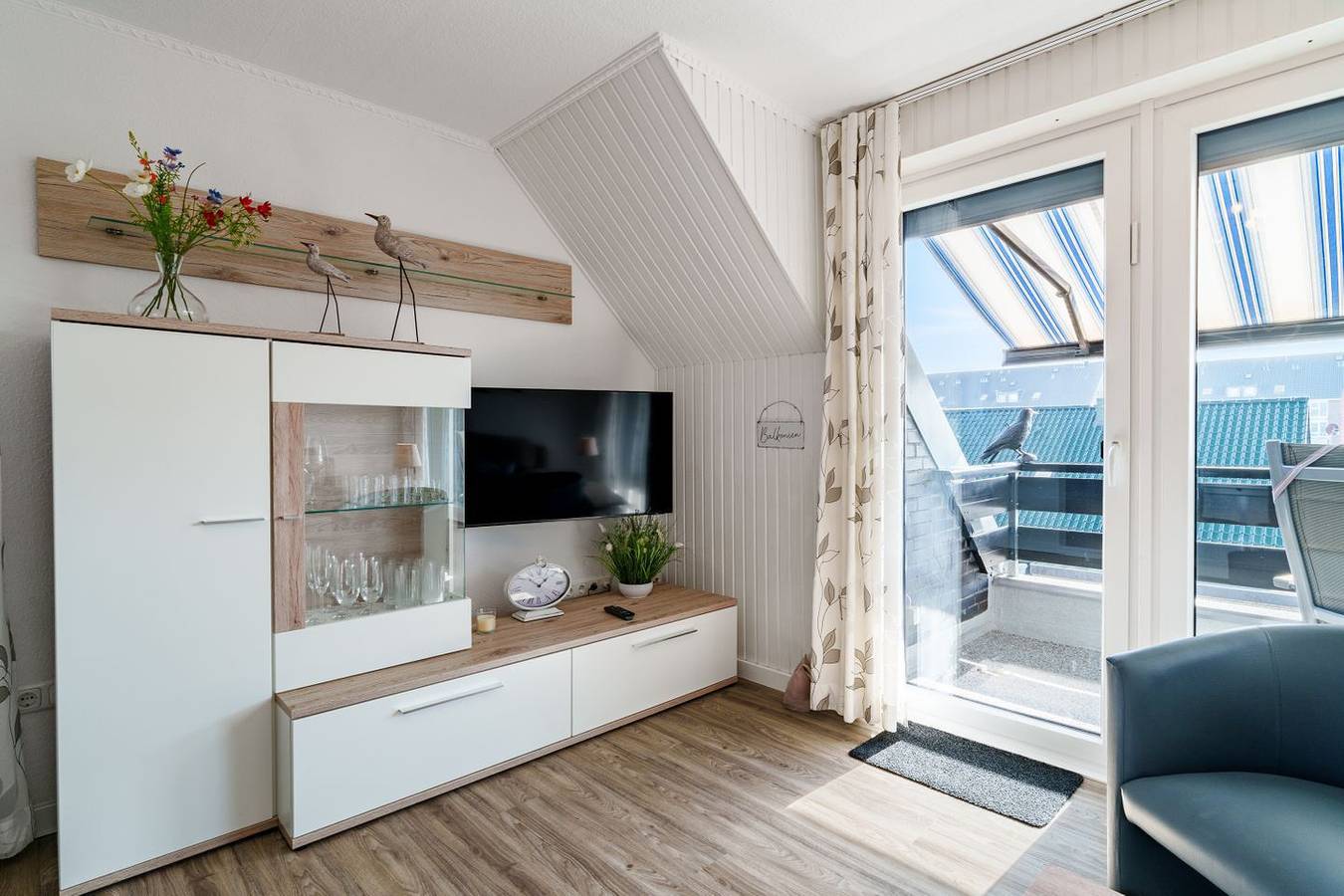 Ganze Wohnung, Komfortable Ferienwohnung mit Balkon nahe Strand und Zentrum in Büsum in Büsum, Nordseeküste