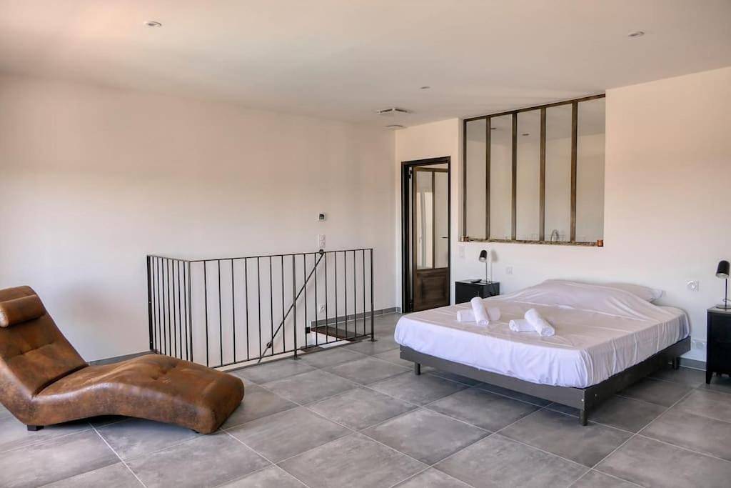 Appartement entier, One-Bedroom Apartment in Vacqueyras, Vaucluse