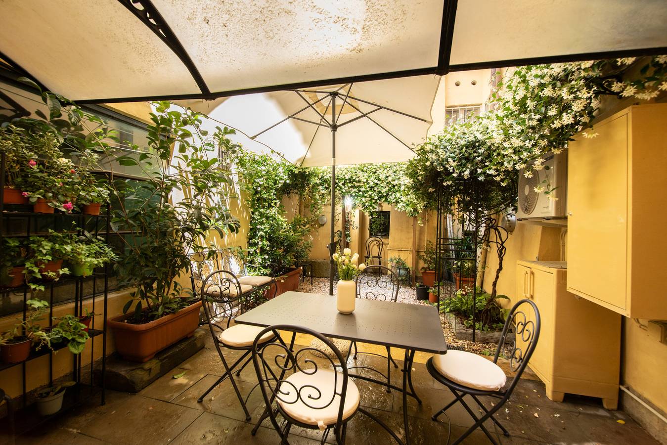 Ganze Wohnung, Madalina Apartment in Center Town in Lucca, Lucca Provinz