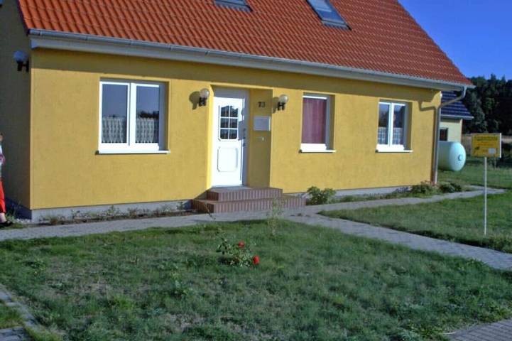 Vacation rental for 6 people, with yard in Western Pomerania