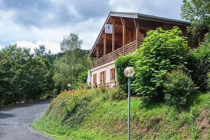 Chalet pour 8 personnes, avec piscine et terrasse, animaux acceptés dans l' Aveyron - 4