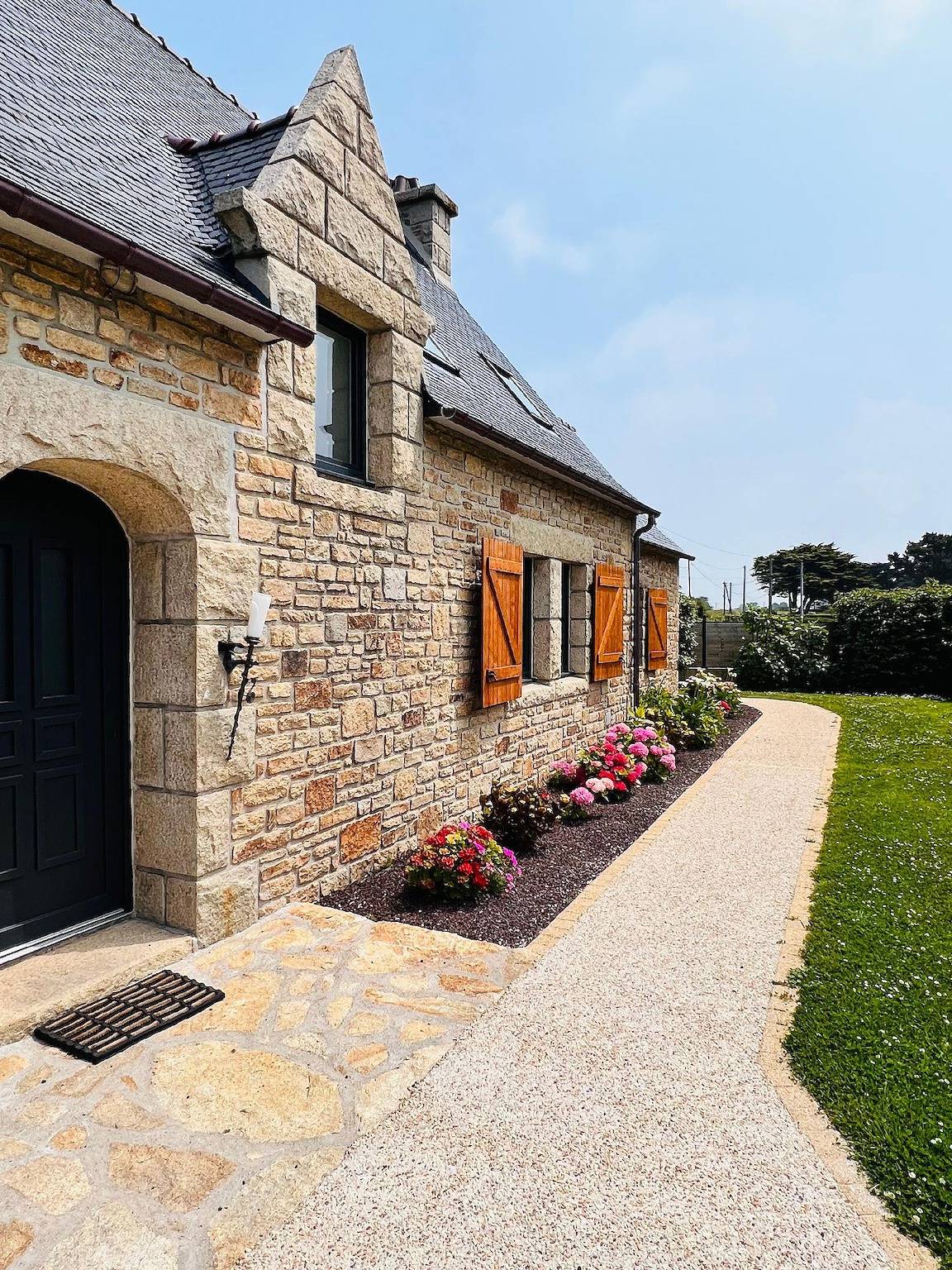 Luxuriöse Cocooning 5 Sterne Villa direkt am Meer mit eigenem Spa Bereich Sauna und Jacuzzi in Brignogan-Plages, Brest und Umgebung