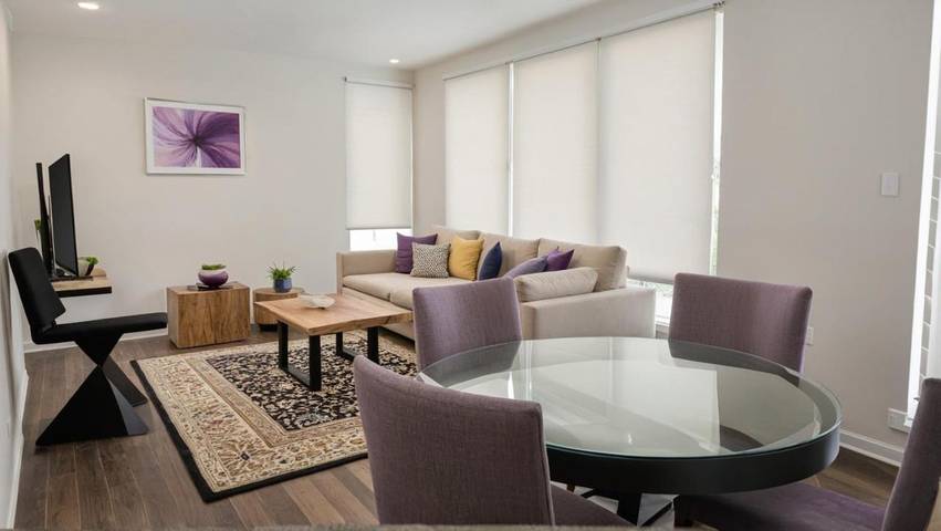 Apartahotel para 5 personas, con piscina y jardín, Se admiten mascotas en California